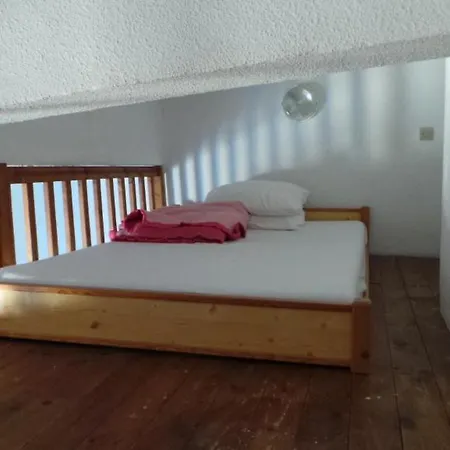 Santa Gusta Apartment